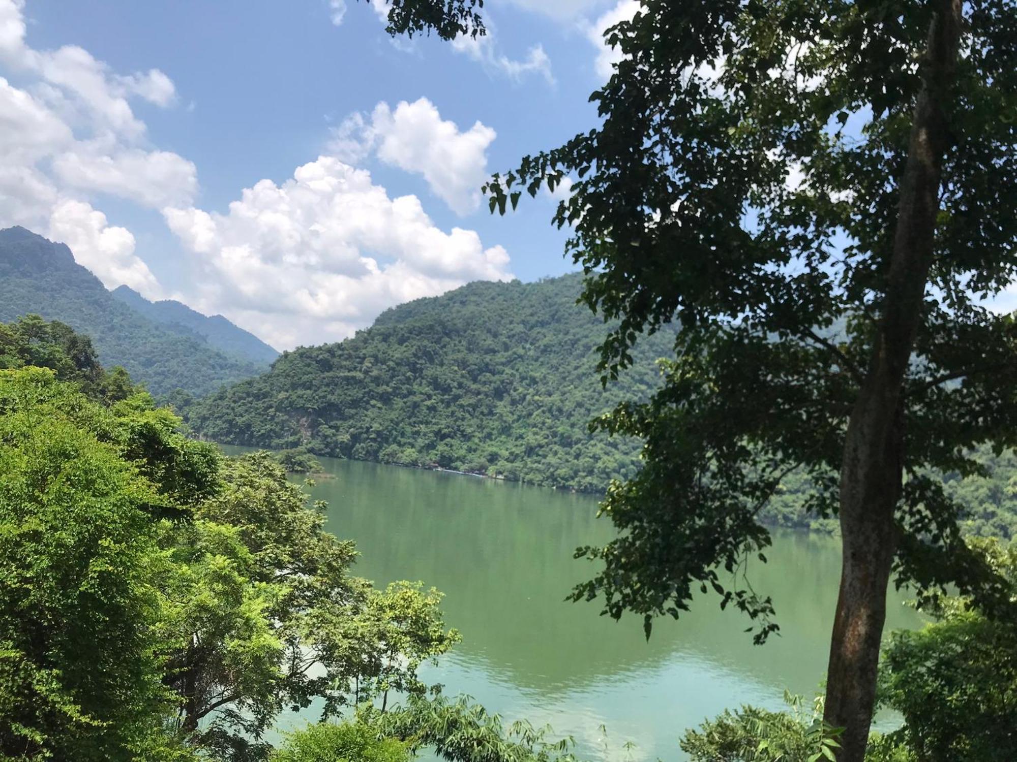 Hoang Quan Homestay Ba Be Екстериор снимка